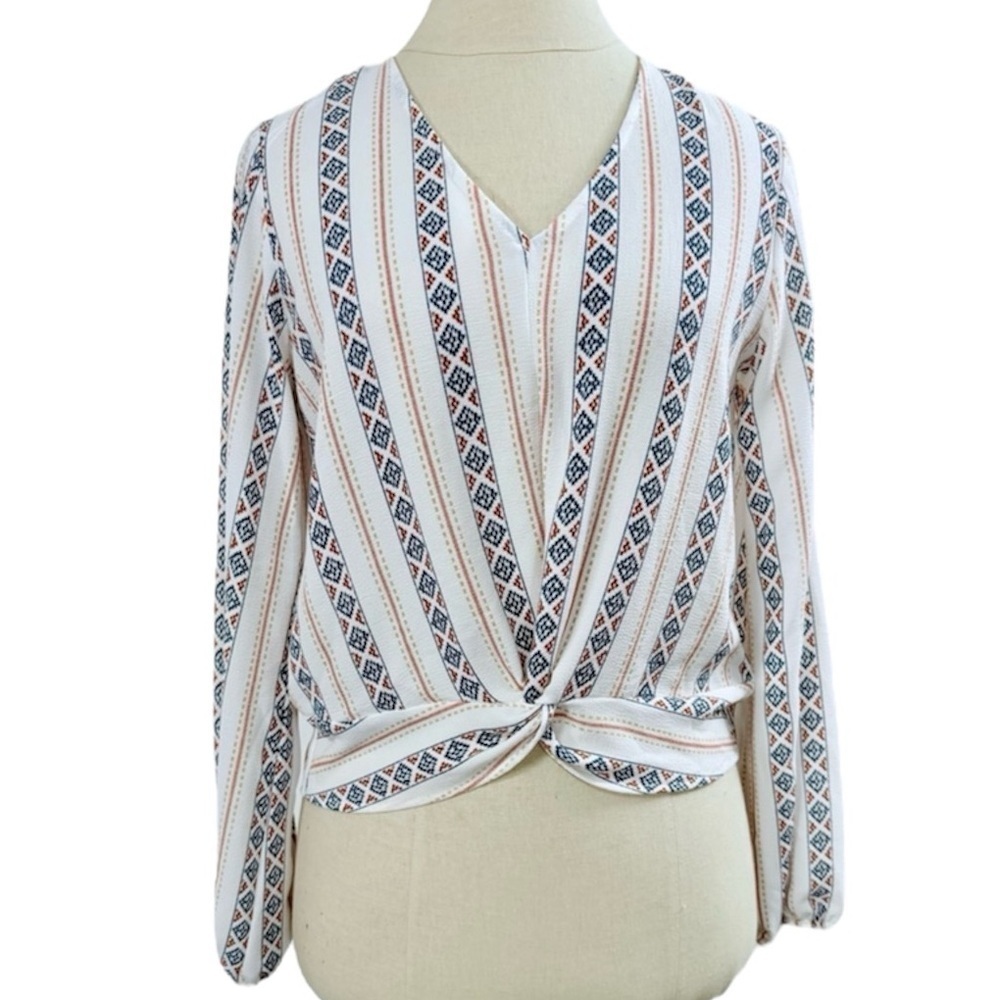 Pink Republic | Twist Front Balloon Sleeve Top